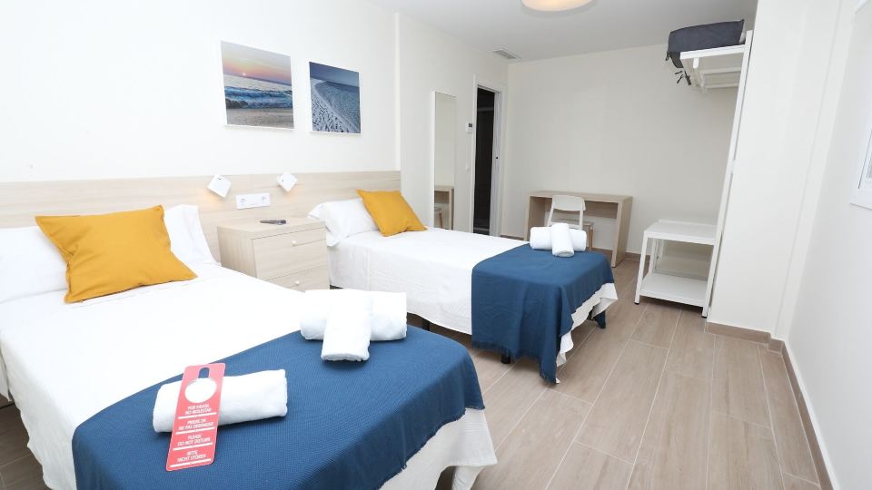 Hostal Palmones