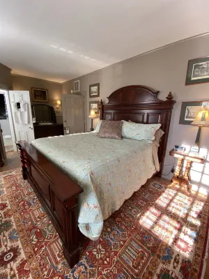 Inn at 605