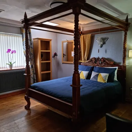Castle Lodge - Brecon Beacons Accommodation Отели рядом с достопримечательностью «Замок Брекон»