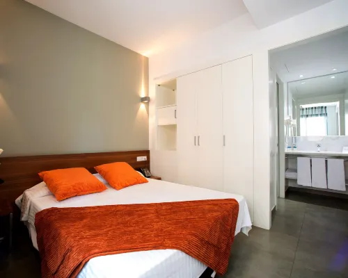 Ona Living Barcelona Zimmer Photos