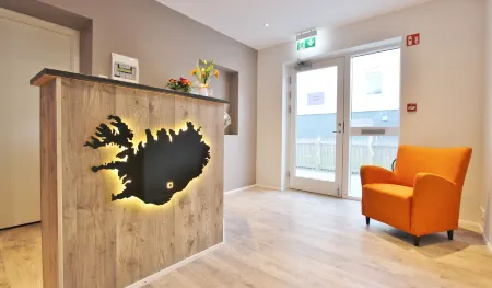 Lava Apartments & Rooms Отели в г. Svalbardsstrandarhreppur