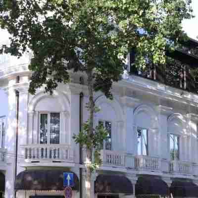 The Crown Boutique Hotel & Spa Hotel Exterior