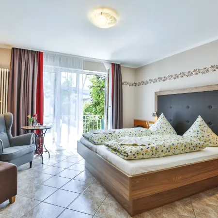 Hotel-Restaurant Zum Ochsen Отели рядом с достопримечательностью «Река Дреизам»