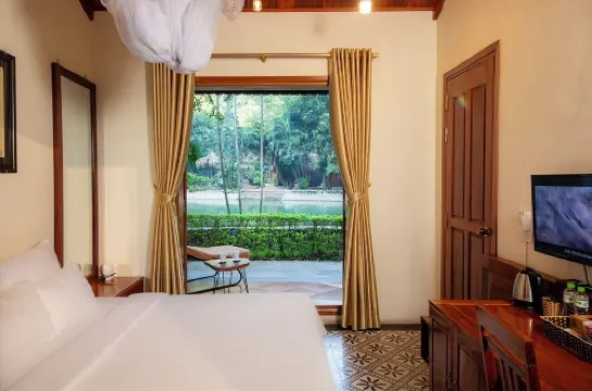 Mua Caves Ecolodge (Hang Mua)