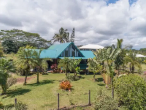 Hale Anuenue Nuku - the Rainbows End 3 Bedroom Home by RedAwning Hotéis em Keaau