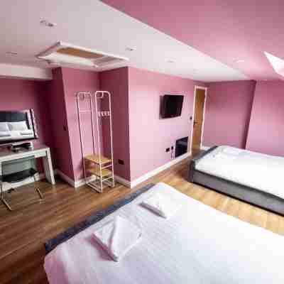 Hollywood Suite Sasco Apartments Rooms