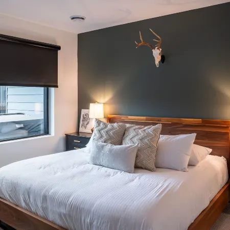 Hemlock Hangout by Revelstoke Vacations