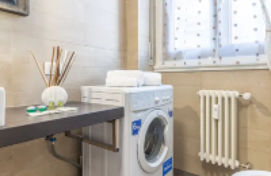 Madamart - 301 Autodromof1 中心