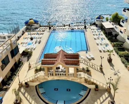 Gondola Marine Resort