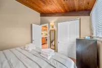 Alpine Court Chalet 4 Bedroom Home Hotels in Rutland