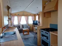 2-Bed Caravan - Sleeps 6 - Parking & Veranda