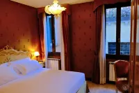 H o t e l S A N G A L L O Hotels in San Marco