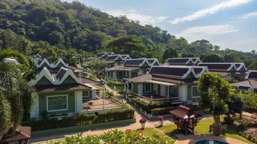 รูปภาพของเธอร์ตี้ดีกรีอินเฟบัวรี เขาเต่า หัวหิน