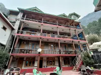 Chalo Challal Hotel & Cafe Ξενοδοχεία στην πόλη Kasol
