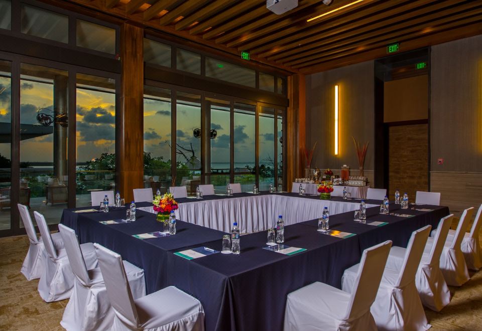 Emporio Cancun 이미지