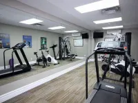 Canterra Suites Hotel Отели рядом с достопримечательностью «Арена «Роджерс Плэйс»»