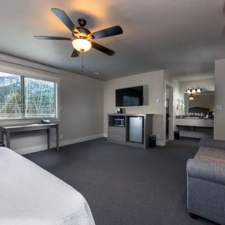 Flying Saddle Resort and Steak House Hotels in Alpine