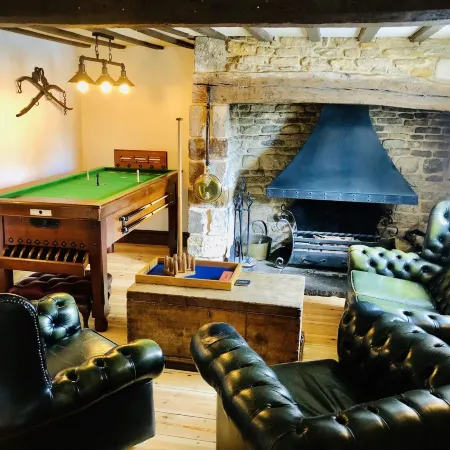The Old Pheasant Hotel