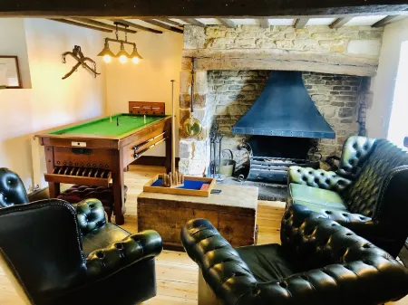 The Old Pheasant Hotel