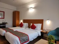 Kanak Beacon Hotel - Ashram Road Ahmedabad Hotels near Mahatma Gandhi Sabarmati Ashram