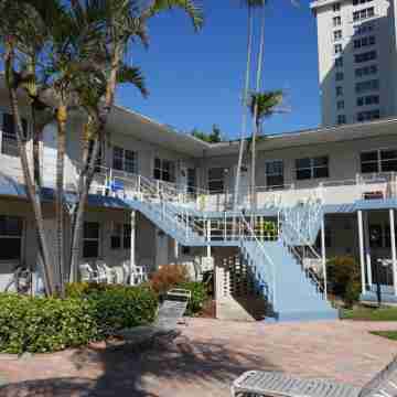 Holiday Isle Yacht Club Hotel Exterior