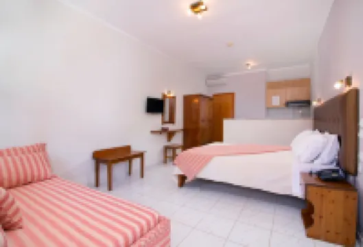 Kamelia & Semeli Hotel