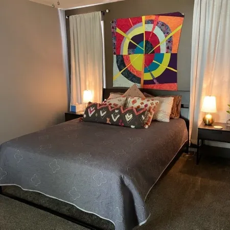 Ashley’s Relaxing Private Hideaway - Recharge! Reconnect!  @ I-5 Exit 670
