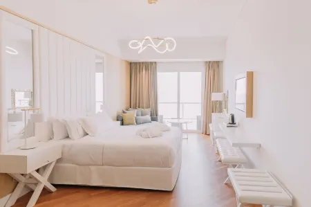 My Way Hotel & Events Отели рядом с достопримечательностью «Hellenic Open University Laboratories»