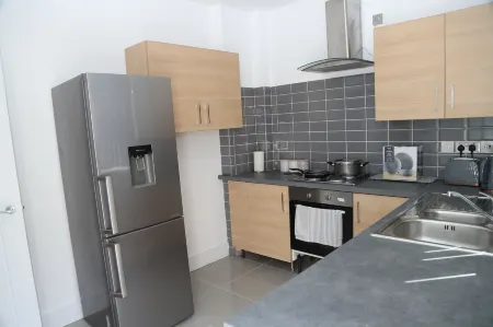 Homely 1-Bed Apartment in Birmingham Отели рядом с достопримечательностью «Birmingham and Midland Institute»