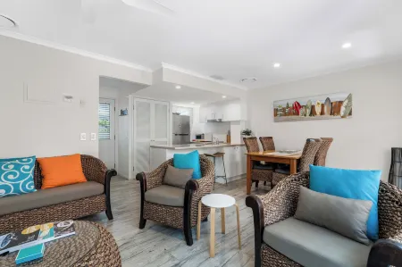 Sails Lifestyle Resort Отели в г. Перегиан Бич