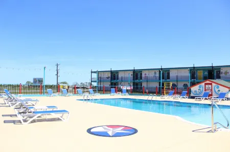 Crystal Palace Resort