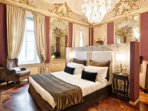 Palazzo Del Carretto-Art Apartments and Guesthouse