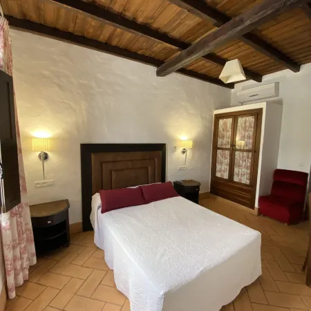 Apartamentos Turísticos - Hostal Los Alisos