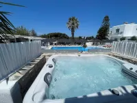 Zoumis Residence - Hot Tub