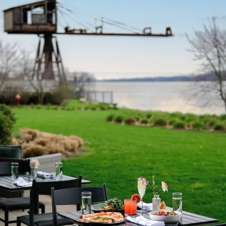Hutton Brickyards Riverfront Hotel & Venue
