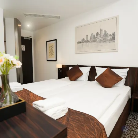 The Atrium Hotel Отели рядом с достопримечательностью «Заксенхаузен»