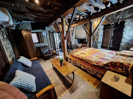 Pitharia Отели в г. Агрос