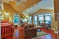 Bonniebrook Lodge Hotels in Gibsons