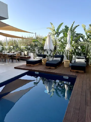 Lora Pearl Luxury Villa Hotels in 