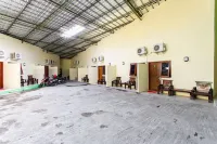 RedDoorz Near Prambanan Temple Hotels in Prambanan