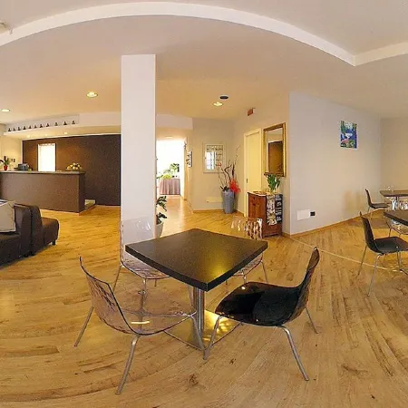 Hotel Bacco Rooms and Breakfast