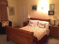 The Waltzing Weasel B&B Hotels in Chinley