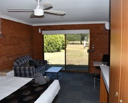 Berrigan Motel Hotels in Barooga