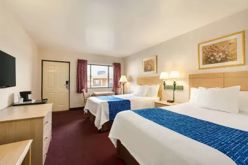 Travelodge by Wyndham Niagara Falls Hotels in Wheatfield