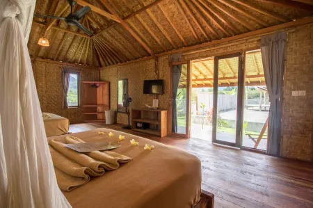 Baha Baha Villas West Sumbawa - Free Yoga Class, Gym Daily Included for Guest - Fast Wifi Starlink