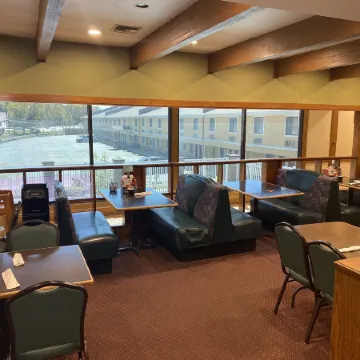 Super 8 by Wyndham Fort Scott