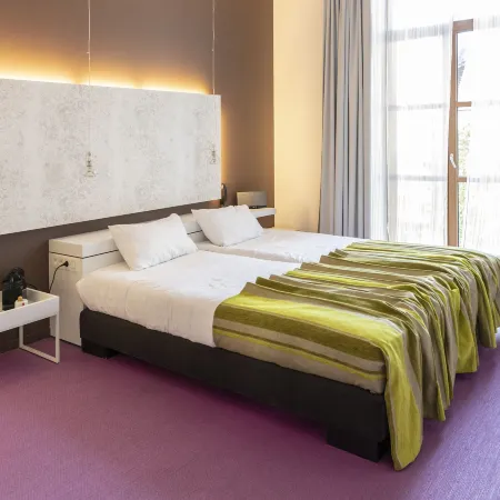 Eburon Hotel