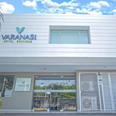Varanasi Hotel Boutique Aeropuerto Hotels near Crespo