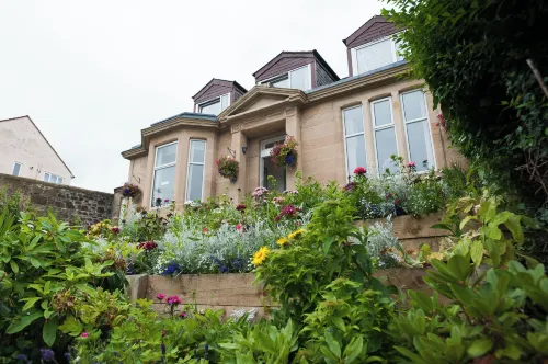 Dean Park Guest House - parking