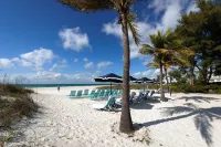 Cedar Cove Resort & Cottages - Sea View